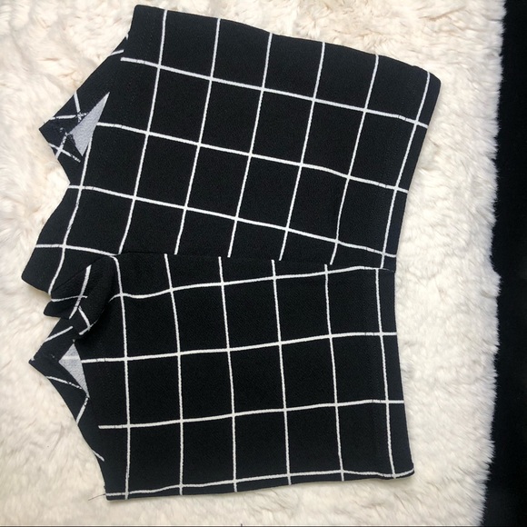 🔳Two Piece Checkerboard Set 🔲 - Picture 4 of 8